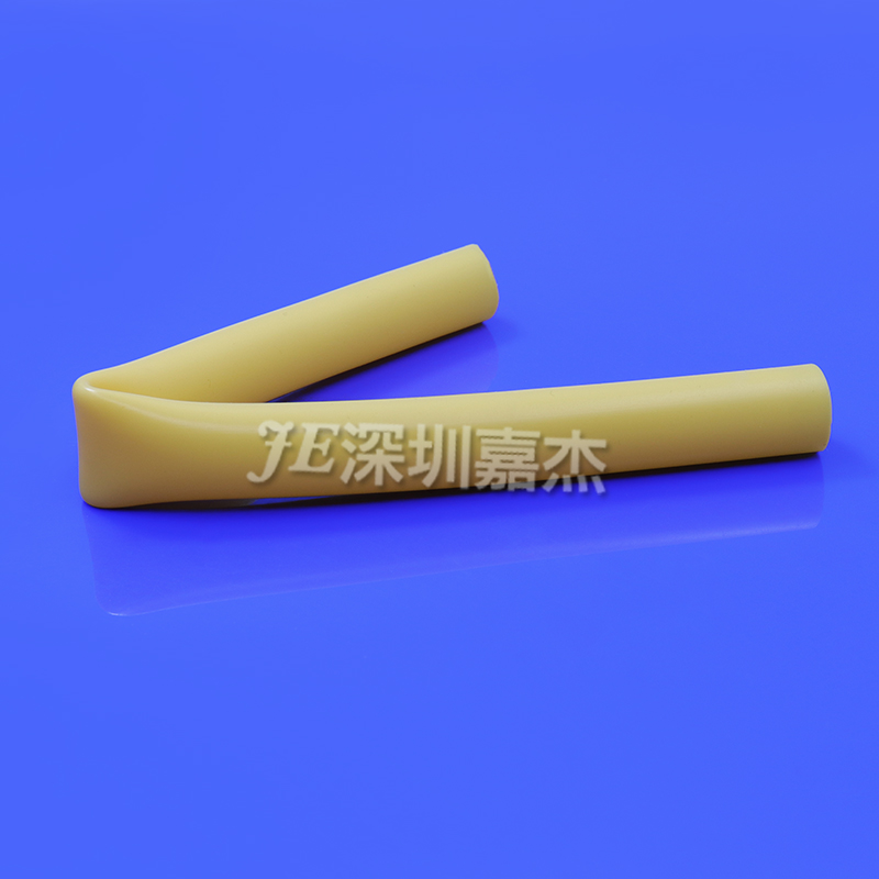 美女激情艹b双色硅胶管